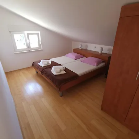 Fuer 6 Personen Mit Terrasse Und Meerblick By Interhome Διαμέρισμα