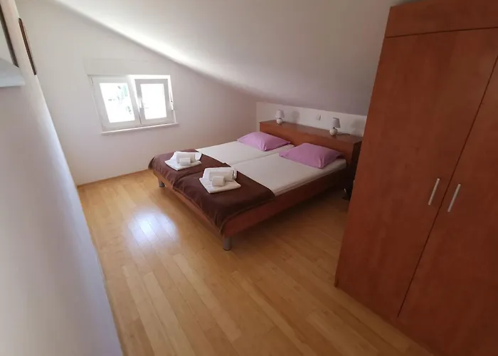 Fuer 6 Personen Mit Terrasse Und Meerblick By Interhome Διαμέρισμα