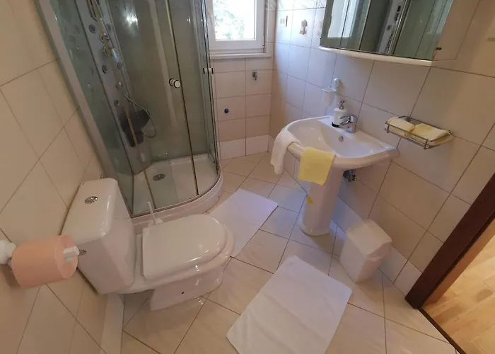 Fuer 6 Personen Mit Terrasse Und Meerblick By Interhome Διαμέρισμα Selce