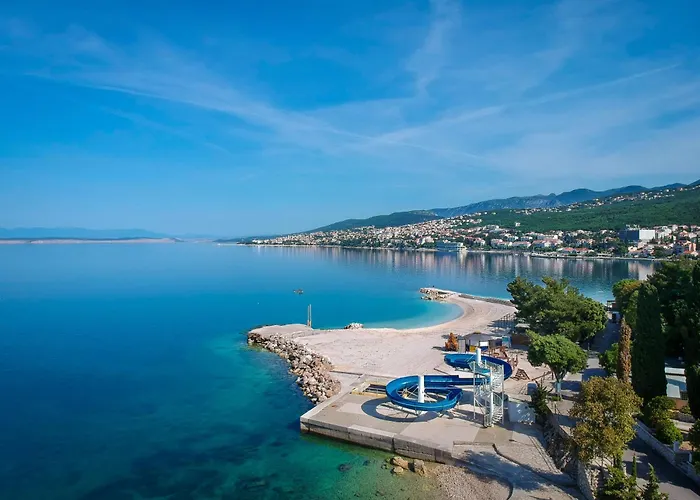 Fuer 6 Personen Mit Terrasse Und Meerblick By Interhome Appartement *